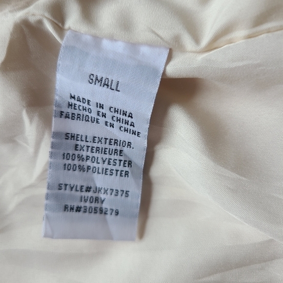 Thread & Supply Fuzzy Sherpa Faux Fur Vest - Picture 10 of 11